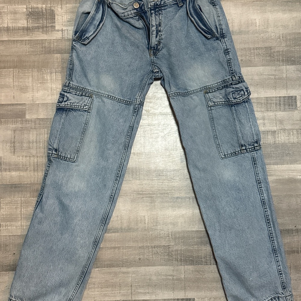Aeropostale women’s Light Blue Relaxed Jeans
